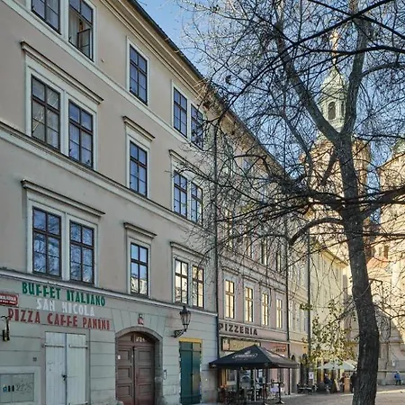 Modern Flat In Old Town By Days Prague